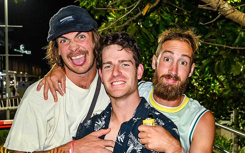 How To Save Money Doing A Pub Crawl In Cairns